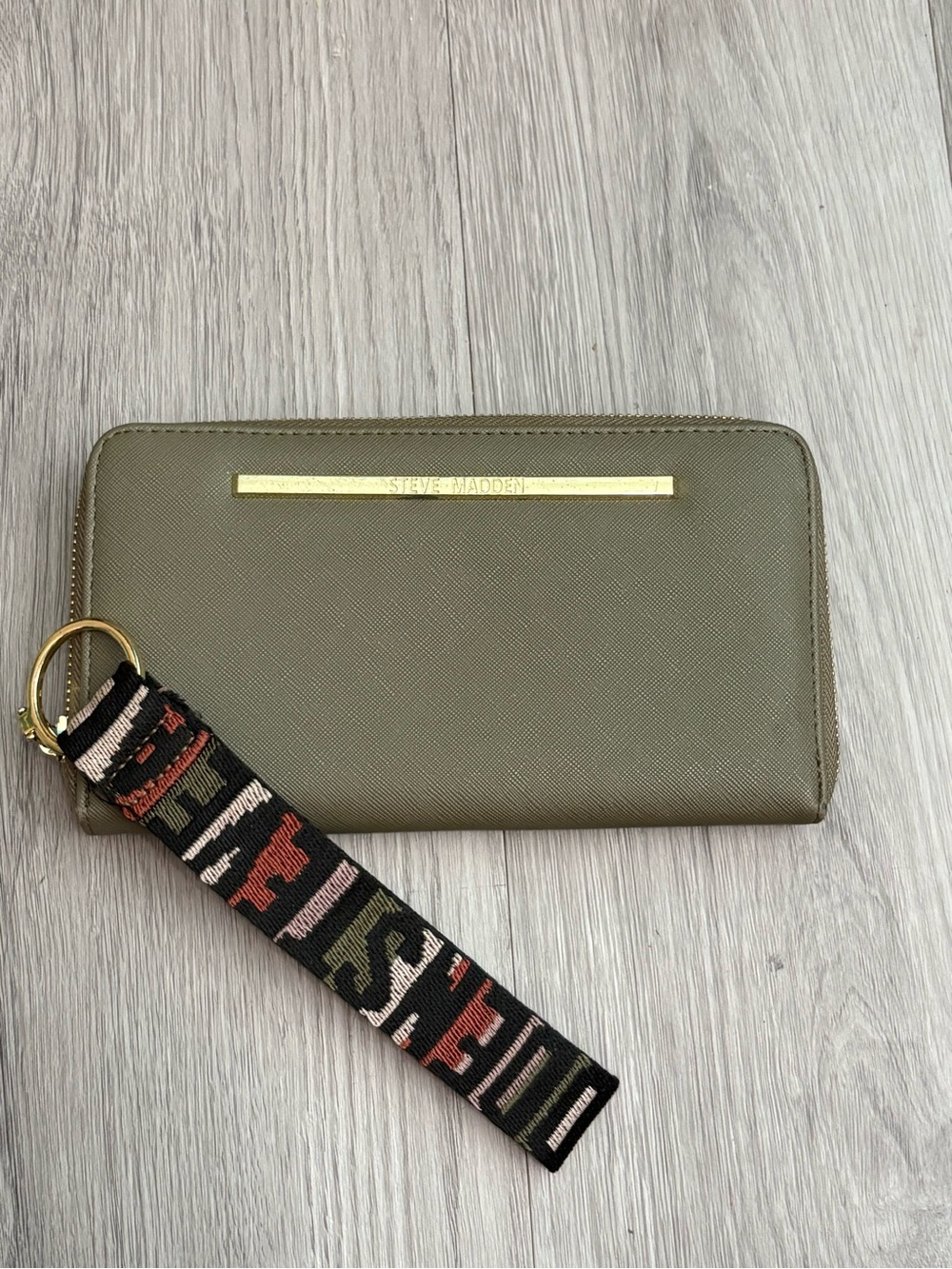 Steve Madden Olive Zip Wallet with Patterned Detachable Wrist Strap